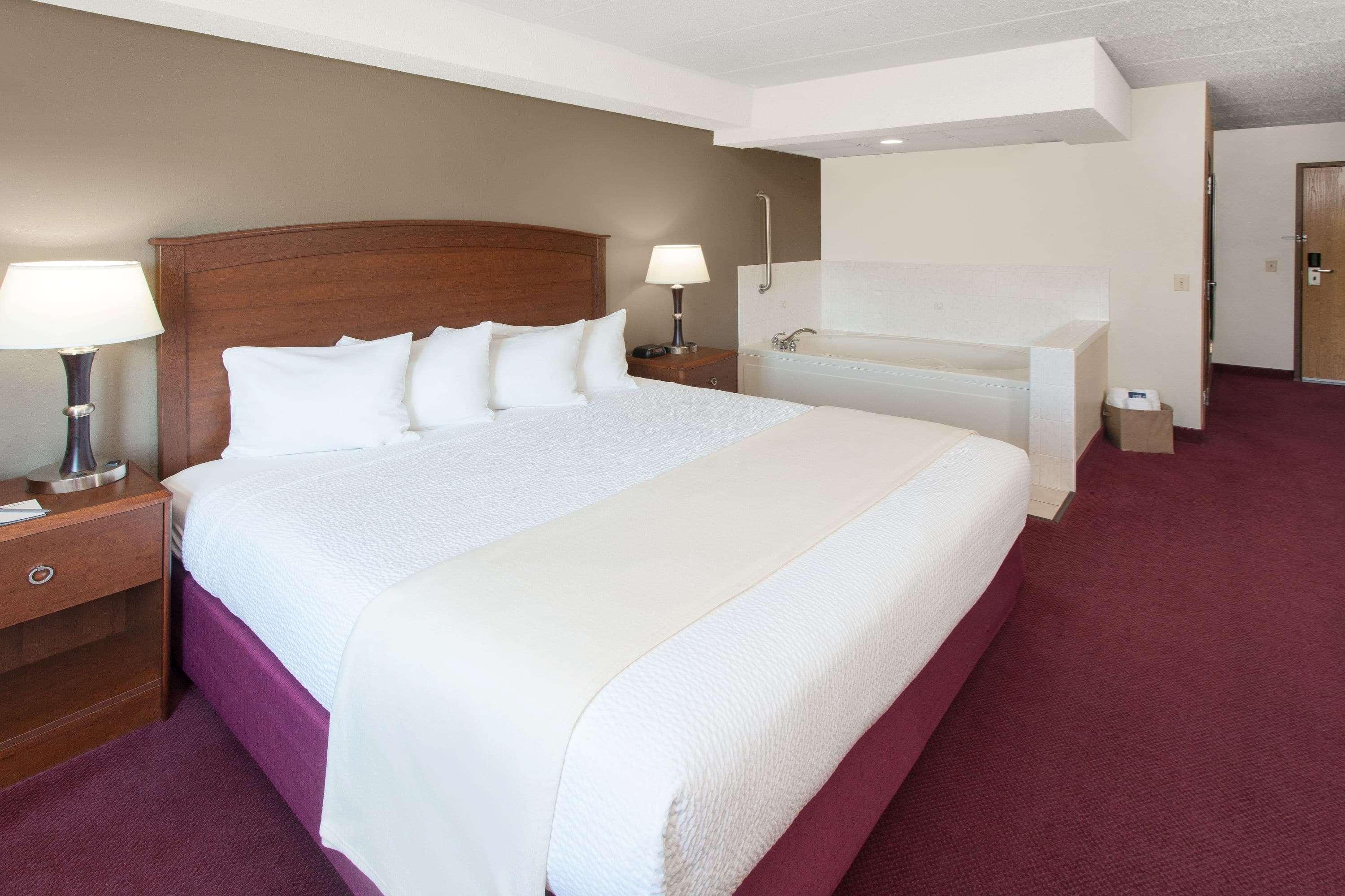 Americinn By Wyndham Iowa Falls מראה חיצוני תמונה
